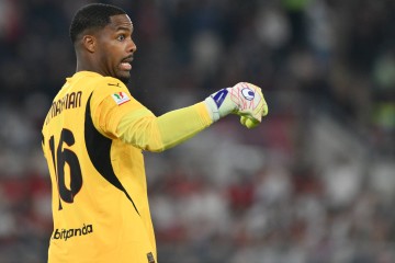 记者:切尔西不愿超1500万欧+奖金签迈尼昂,米兰要2500万+奖金