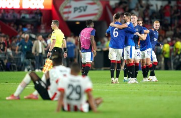 周二017欧冠激战:PSV埃因霍温难挡那不勒斯锋芒,比分预测揭晓!