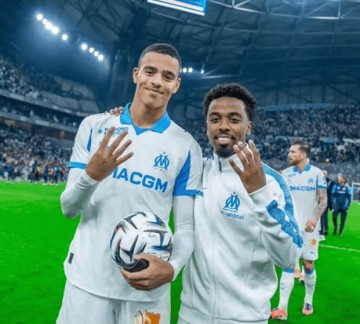 法甲 27 球追平英籍纪录!格林伍德的职业救赎:大四喜背后的天赋与争议