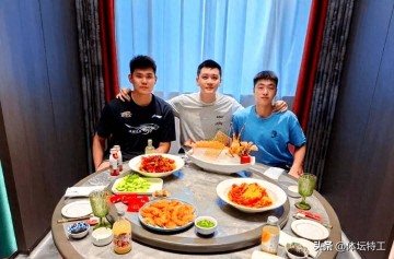 余嘉豪打西乙都费劲,辽篮2新人只打1年西甲图个啥?没钱也没耐心